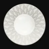 Assiette creuse à aile large en porcelaine finition Platine