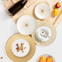 Assiette de présentation en porcelaine finition Or