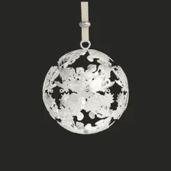 Boule de Noël millésimée en métal argenté - Edition 2024
