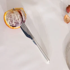 Couteau universel medium en métal argenté