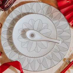 Cuillère chinoise en porcelaine finition Platine