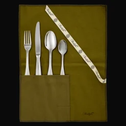 La Trousse - 4 couverts taille intermédiaire en Acier