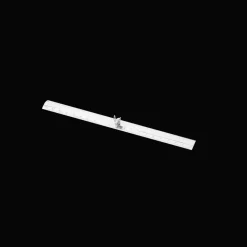 Règle en métal argenté