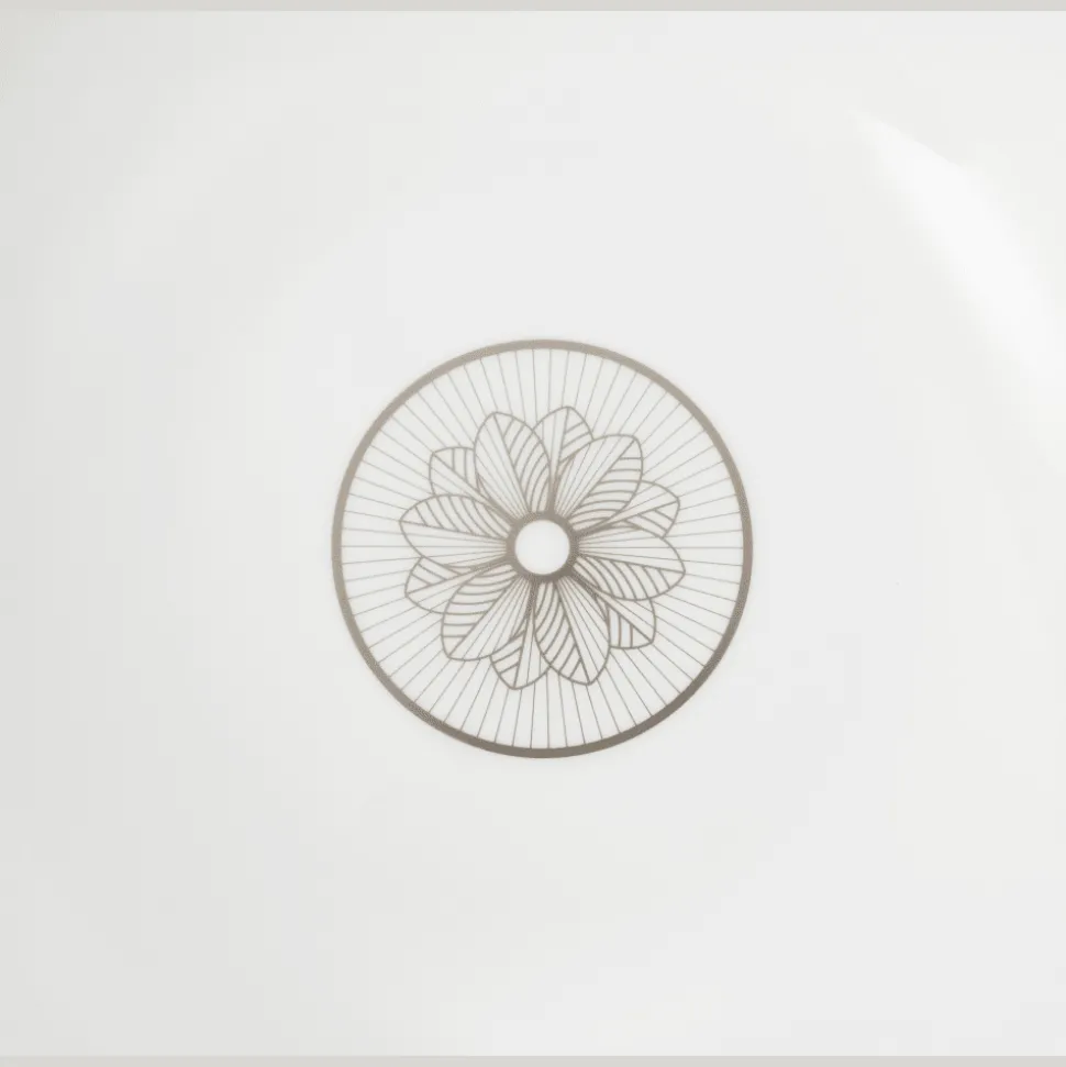 Saladier en porcelaine finition Platine